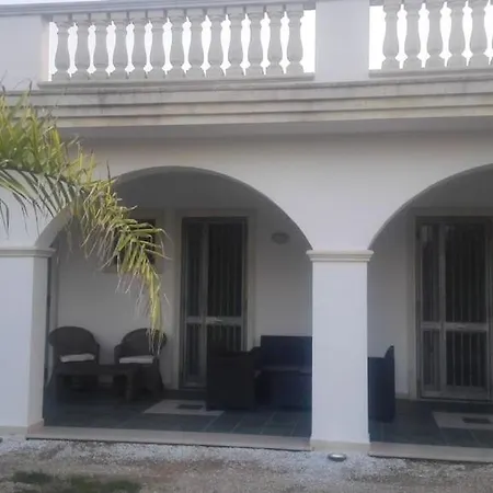 Nyaraló Grazia Baia A 200mt Dalla E A Pochi Passi Dai Locali Notturni