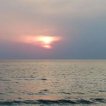 Gallipoli, Baia Grazia A 500mt Dal Centro Di Baia E Dai Locali Notturni Piu Importanti *