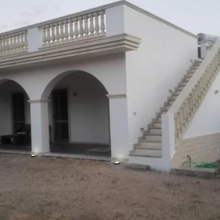 Grazia Baia A 200mt Dalla E A Pochi Passi Dai Locali Notturni Nyaraló