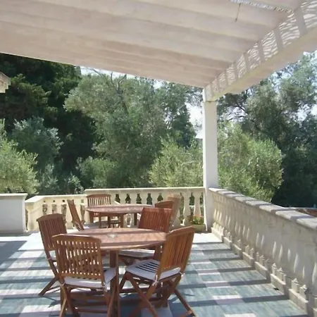 Grazia: Baia Nightlife Retreat Holiday home *