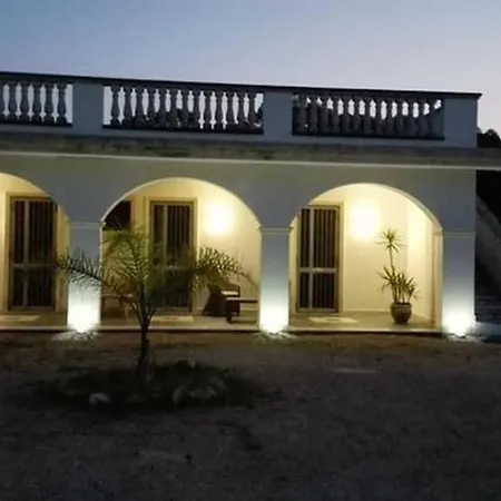 Grazia: Baia Nightlife Retreat * Gallipoli